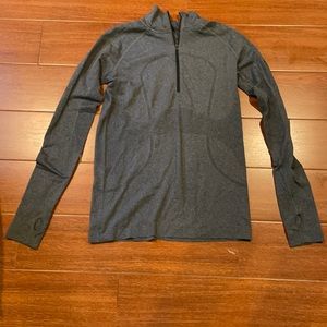 Lulu Lemon 1/4 zip